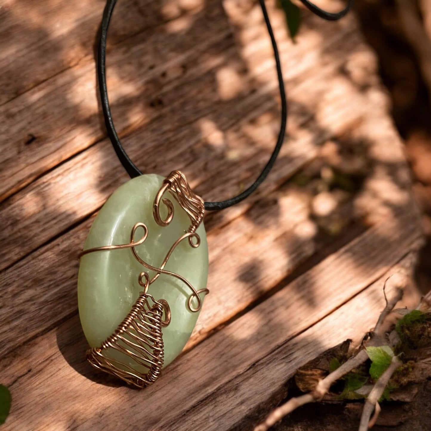 Serpentine Palm Stone Pendant | R.C. Designs