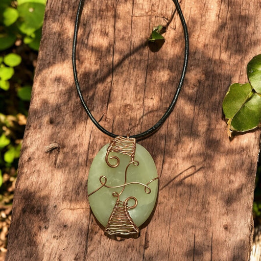 Serpentine Palm Stone Pendant | R.C. Designs